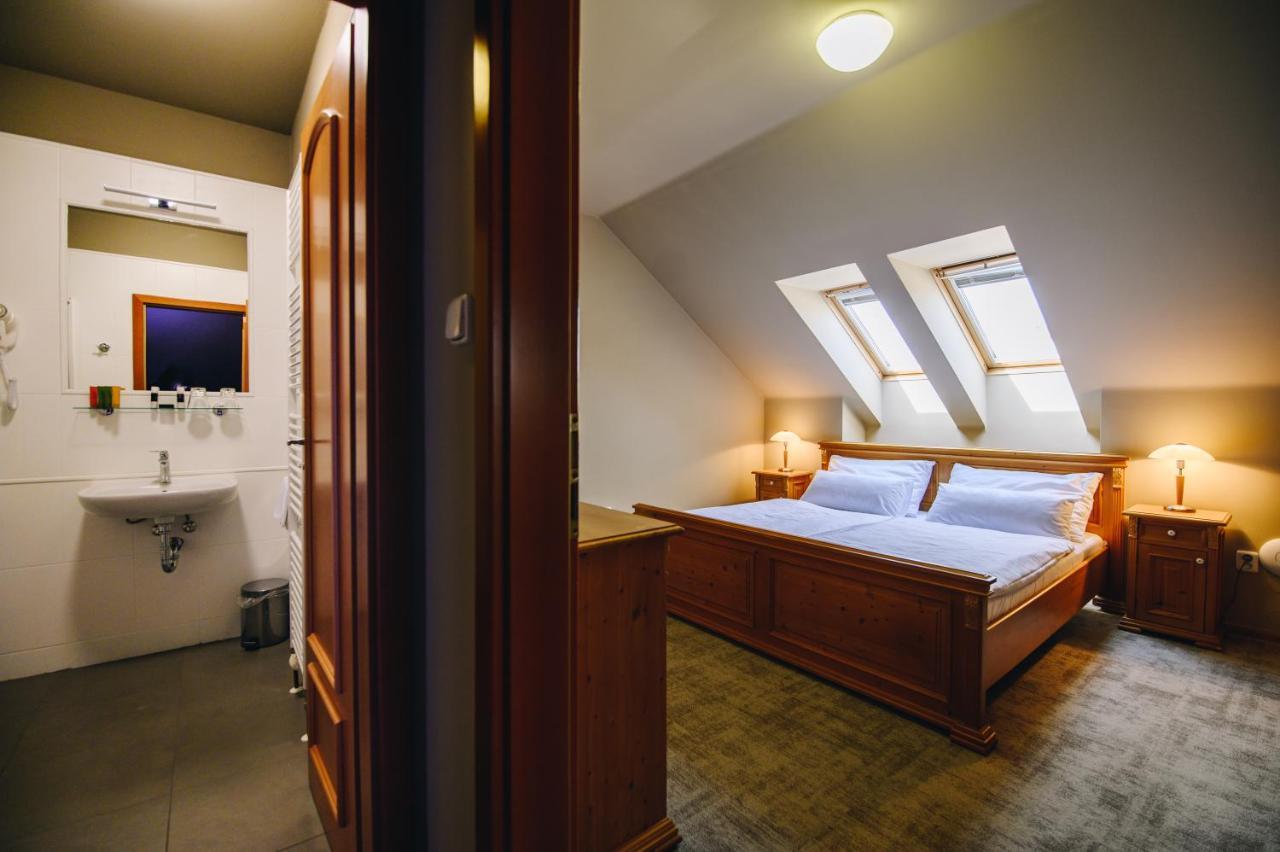 Kounicky Dvur Hotel Dolní Kounice Eksteriør billede