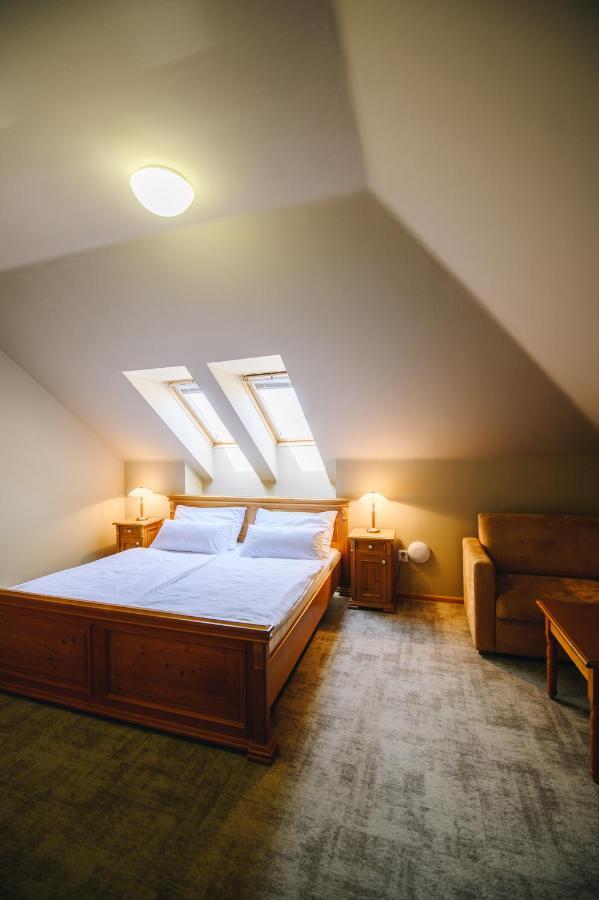 Kounicky Dvur Hotel Dolní Kounice Eksteriør billede
