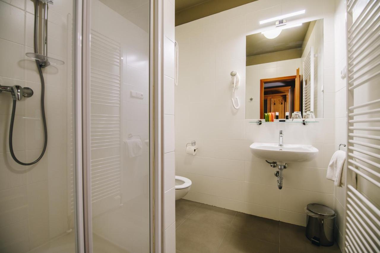 Kounicky Dvur Hotel Dolní Kounice Eksteriør billede