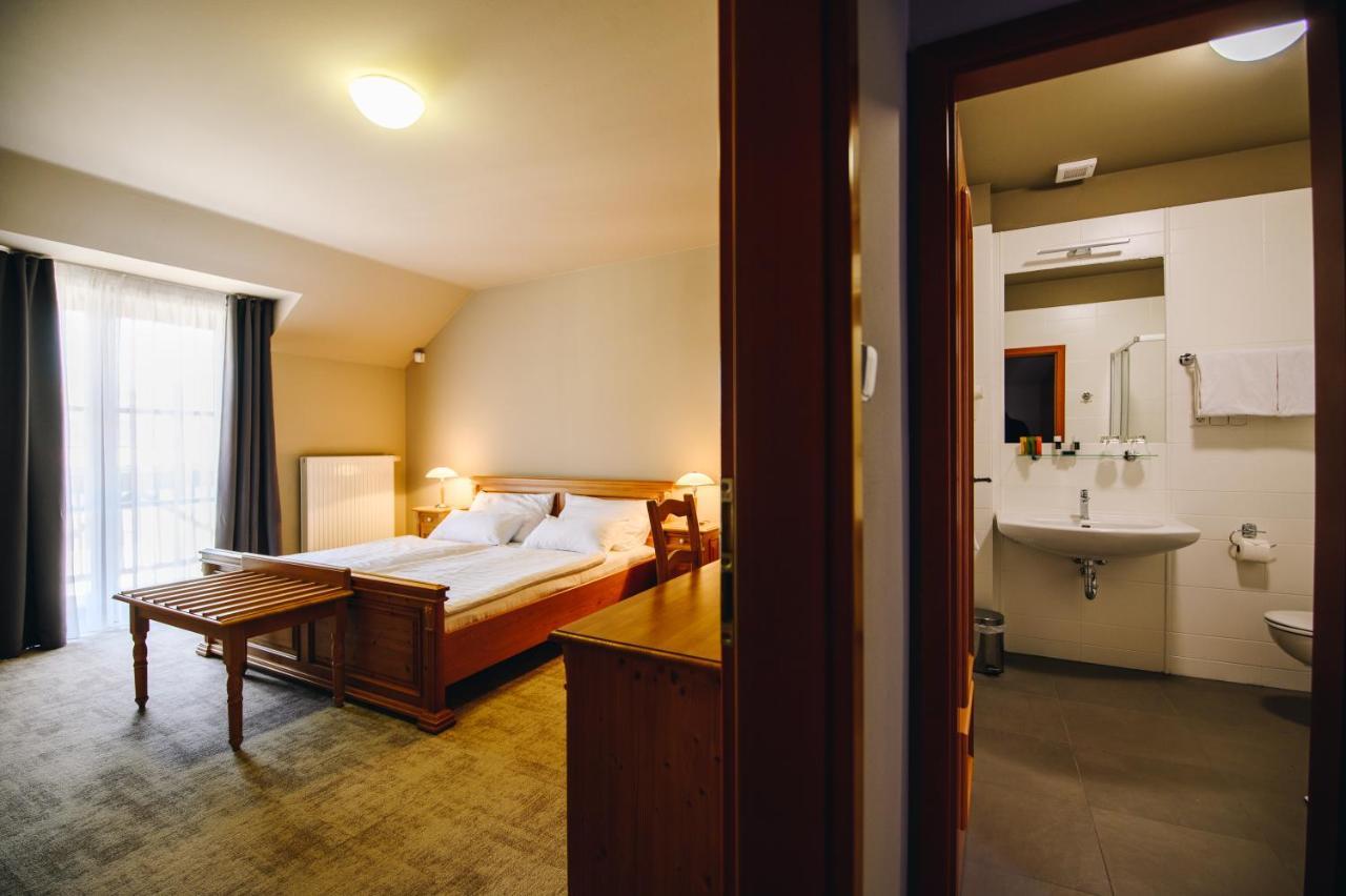 Kounicky Dvur Hotel Dolní Kounice Eksteriør billede